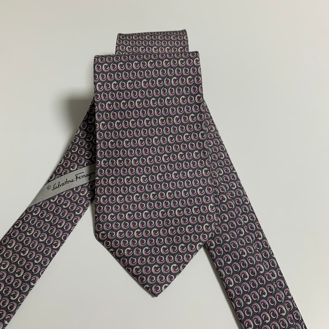 살바토레 페레가모(Ferragamo) 명품 결혼식 혼주넥타이 A+등급 상품이미지8