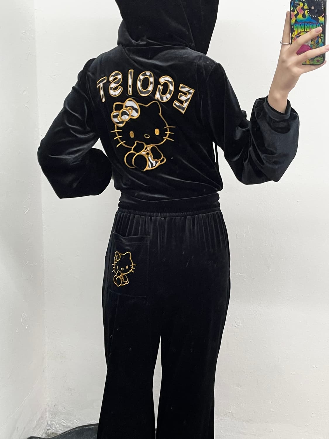 헬로키티x에고이스트 콜라보 갸루 벨로아 셋업 상품이미지4