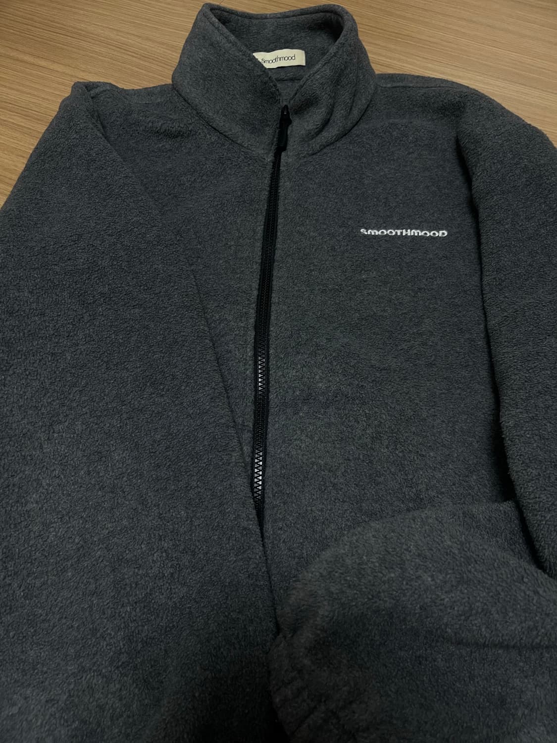 (계좌거래시스무무옷걸이증정)스무드무드 플리스 집업 차콜 상품이미지4