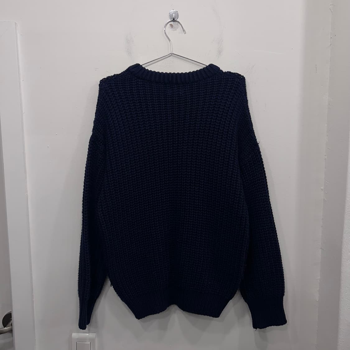 OIOI 플리스로고 빅짜임 코튼 오버핏 니트 상품이미지5