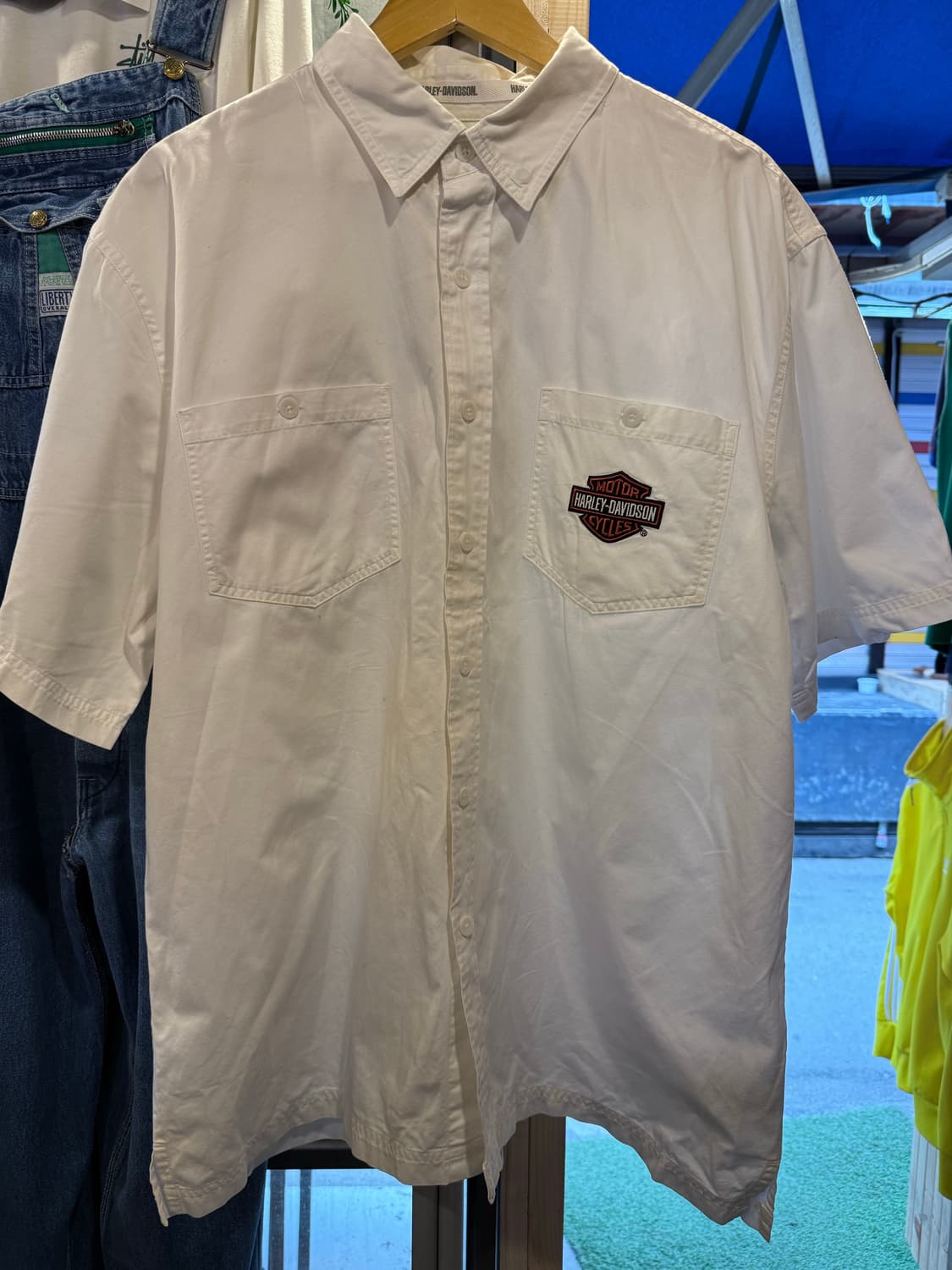 할리데이비슨 더블포켓 자수로고 화이트 반팔셔츠 상품이미지1