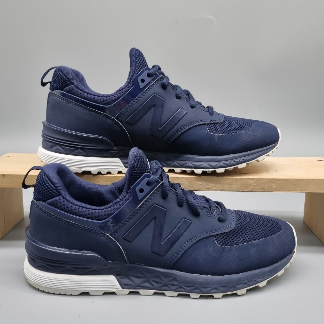 뉴발란스 574 네이비 운동화235 상품이미지1
