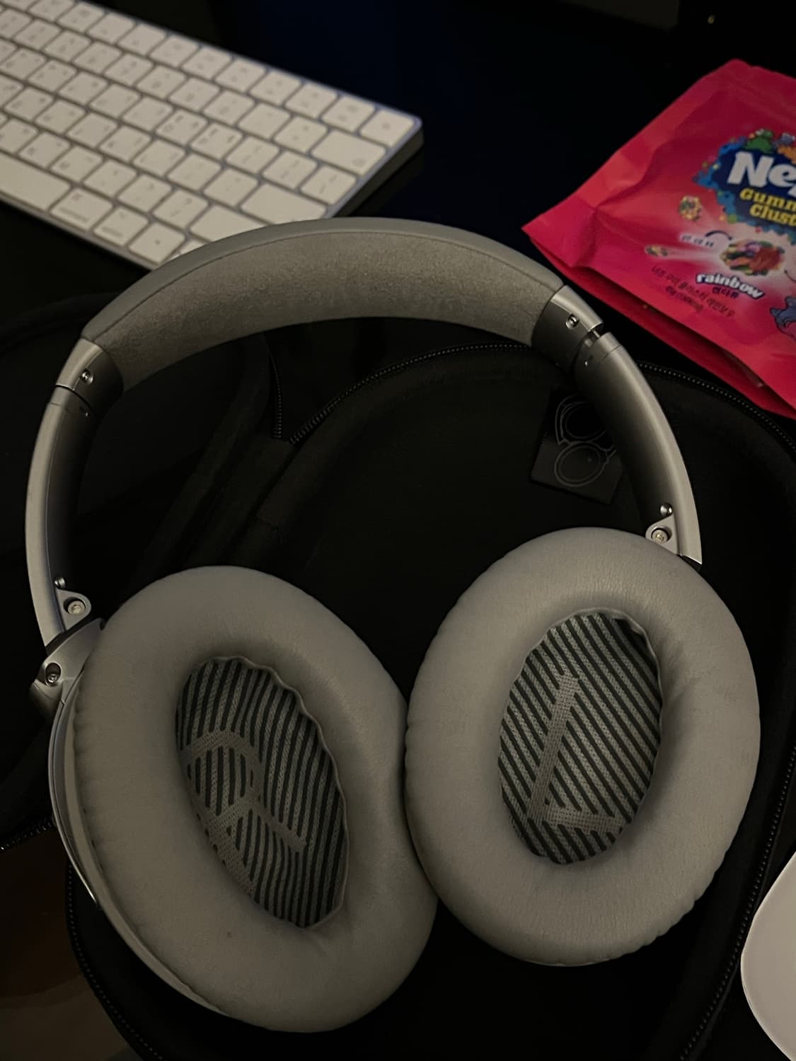 보스 qc35 실버 헤드셋 상품이미지2