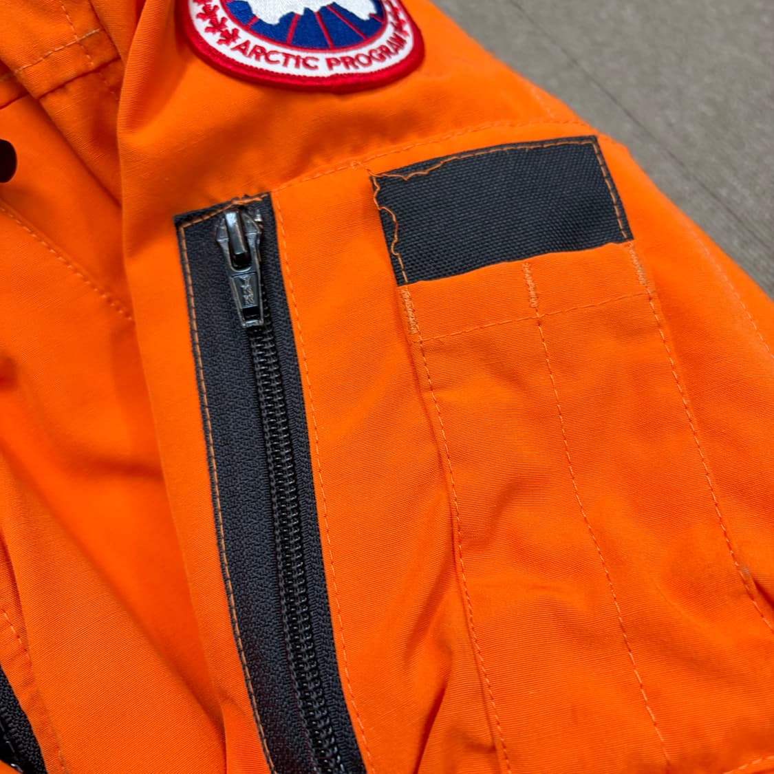 캐나다구스 우먼스 몬테벨로 오렌지 다운 패딩 xs 상품이미지4