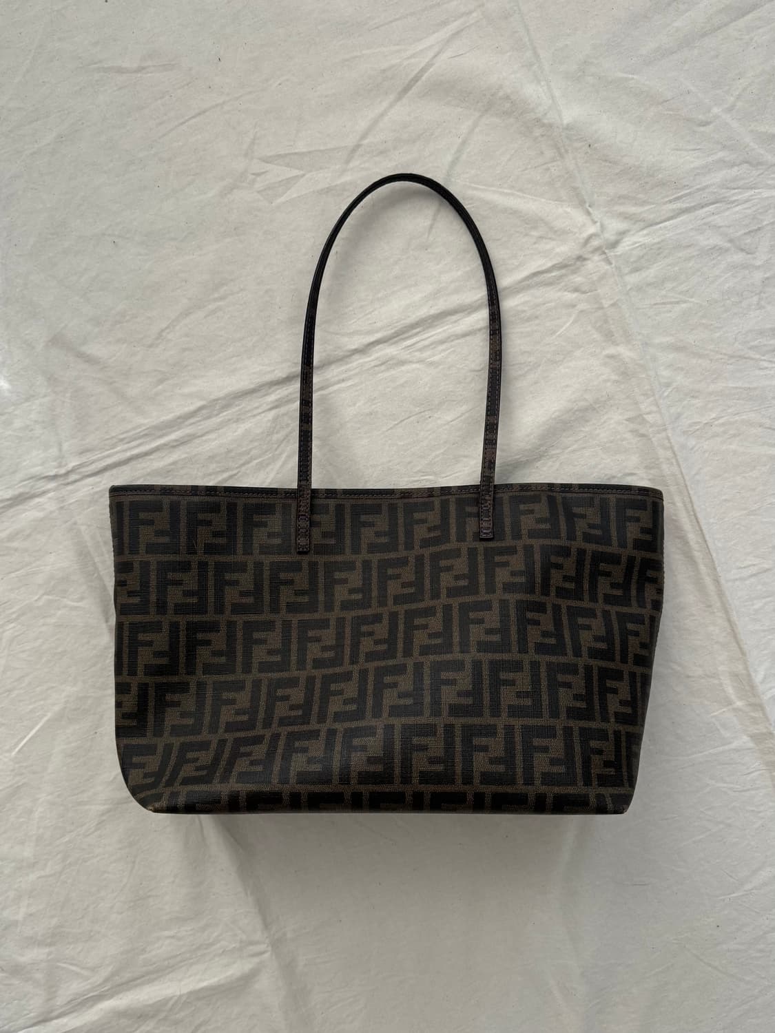 Fendi 주카 쇼퍼백 상품이미지4