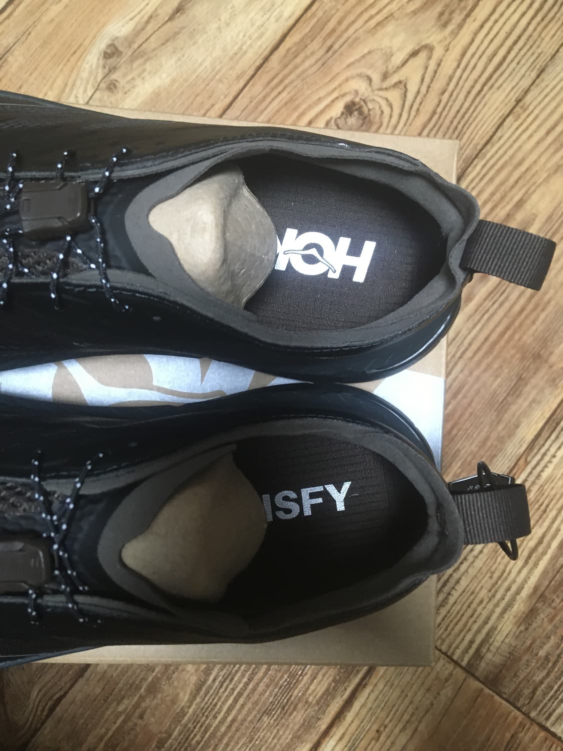 호카 새티스파이 마파테스피드4 라이트 커피 판매합니다 상품이미지3