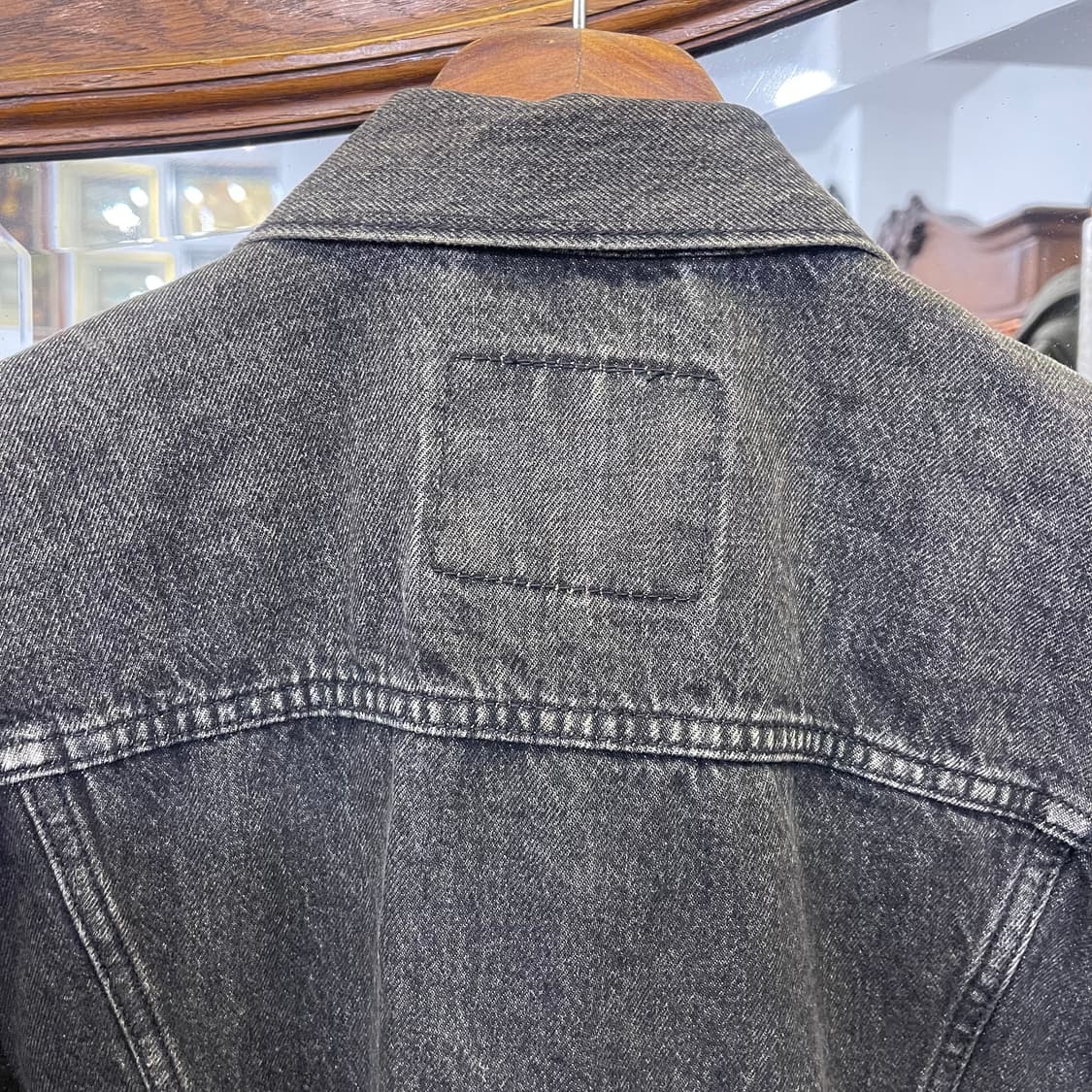 Levi's black trucker jacket 상품이미지8