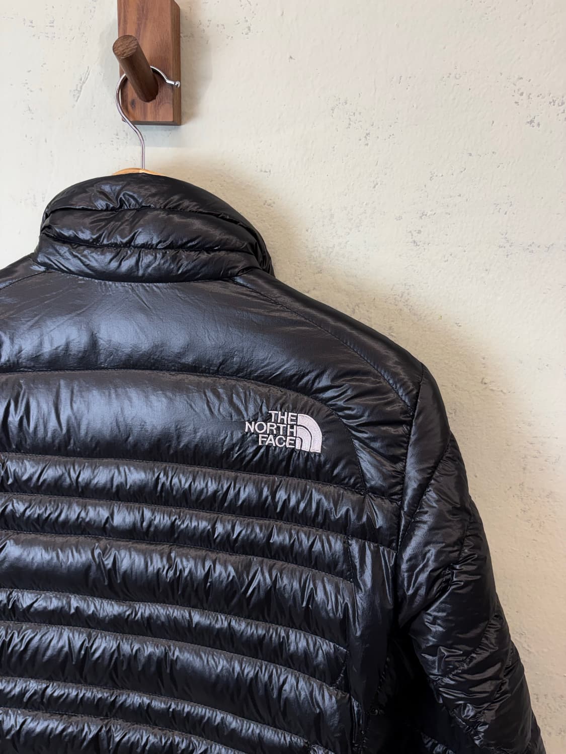 노스페이스 써밋시리즈 800 구스다운 경량패딩 블랙 상품이미지7