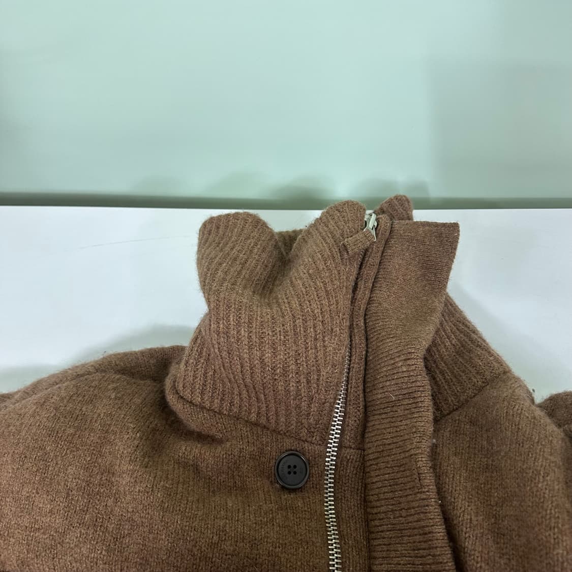 L 우마뭉 브라운 셔틀랜드니트 윙카라 푸퍼패딩 상품이미지4