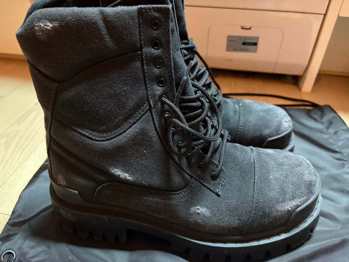 발렌시아가 컴뱃 스트라이크 부츠 상품이미지2