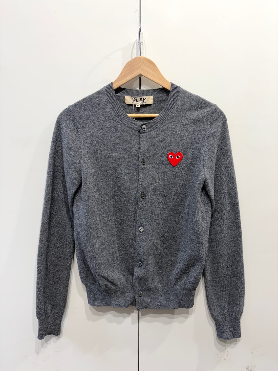 꼼데가르송 레드 하트 와펜 가디건 상품이미지1