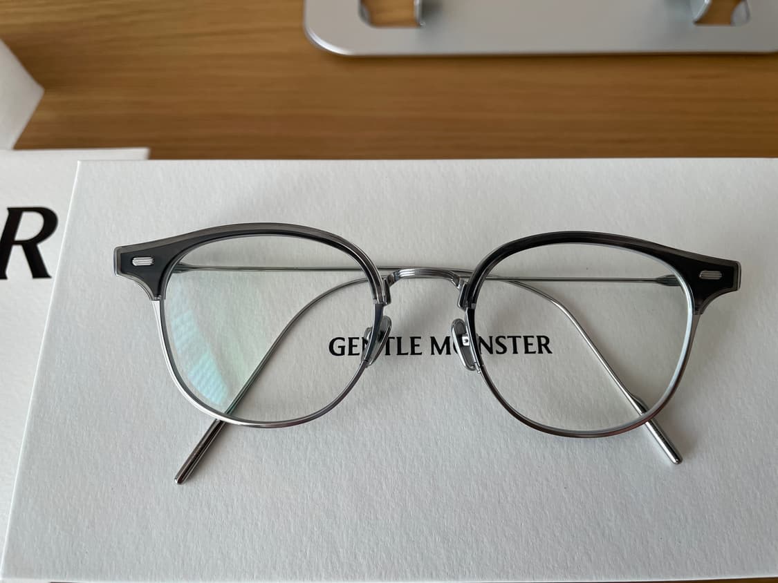 젠틀몬스터 안경 알리오 X GD1 ALIO 그레이 블루라이트차단 티타늄 상품이미지3