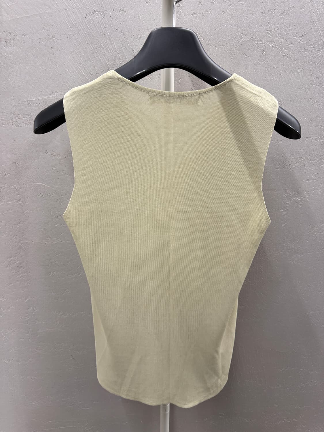 캐서린햄넷 베이지 니트 탑 55 상품이미지5