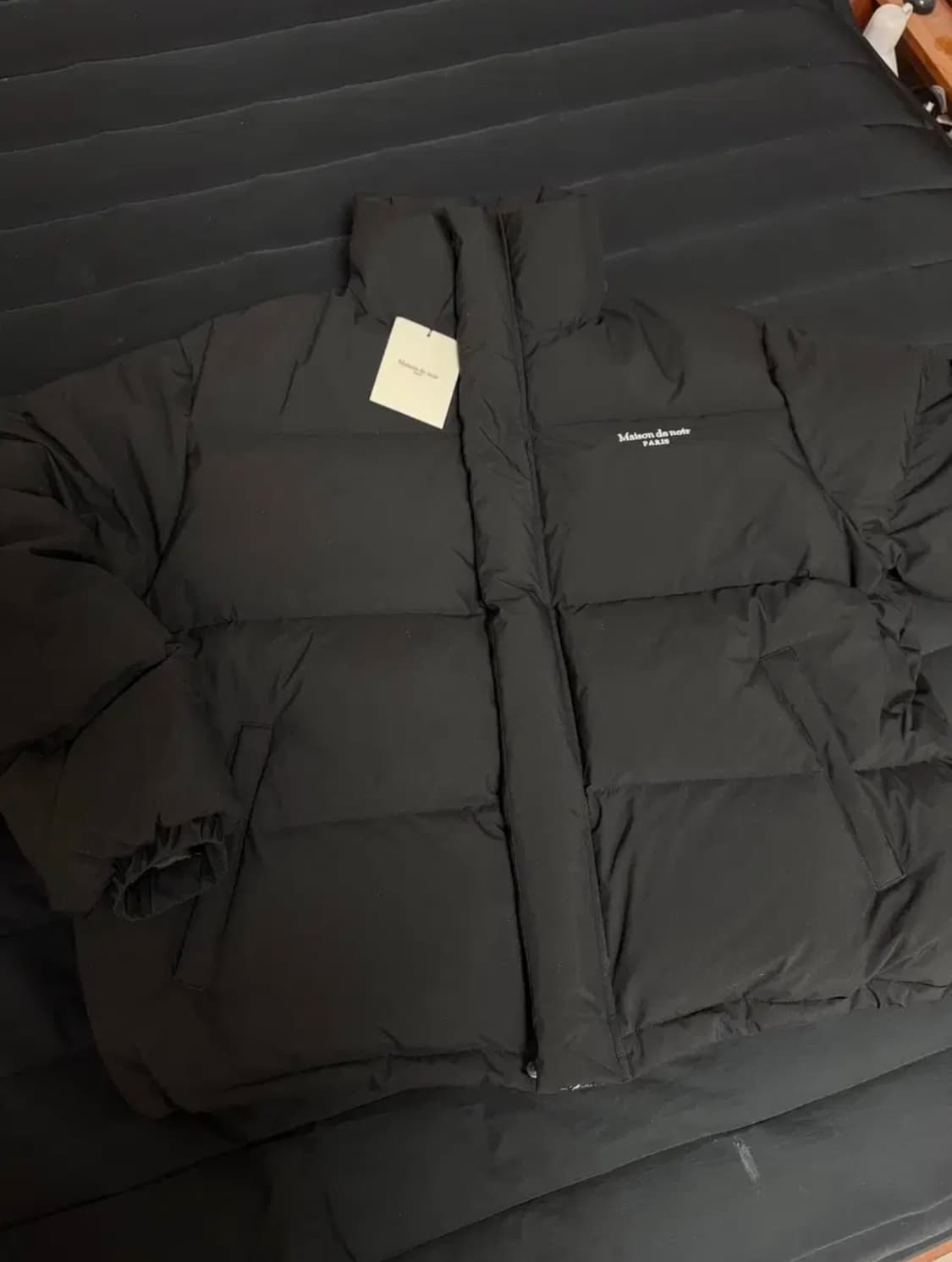 [새제품/2] 메종드누아 EMBLEME QUILTED 덕다운 패딩 상품이미지8
