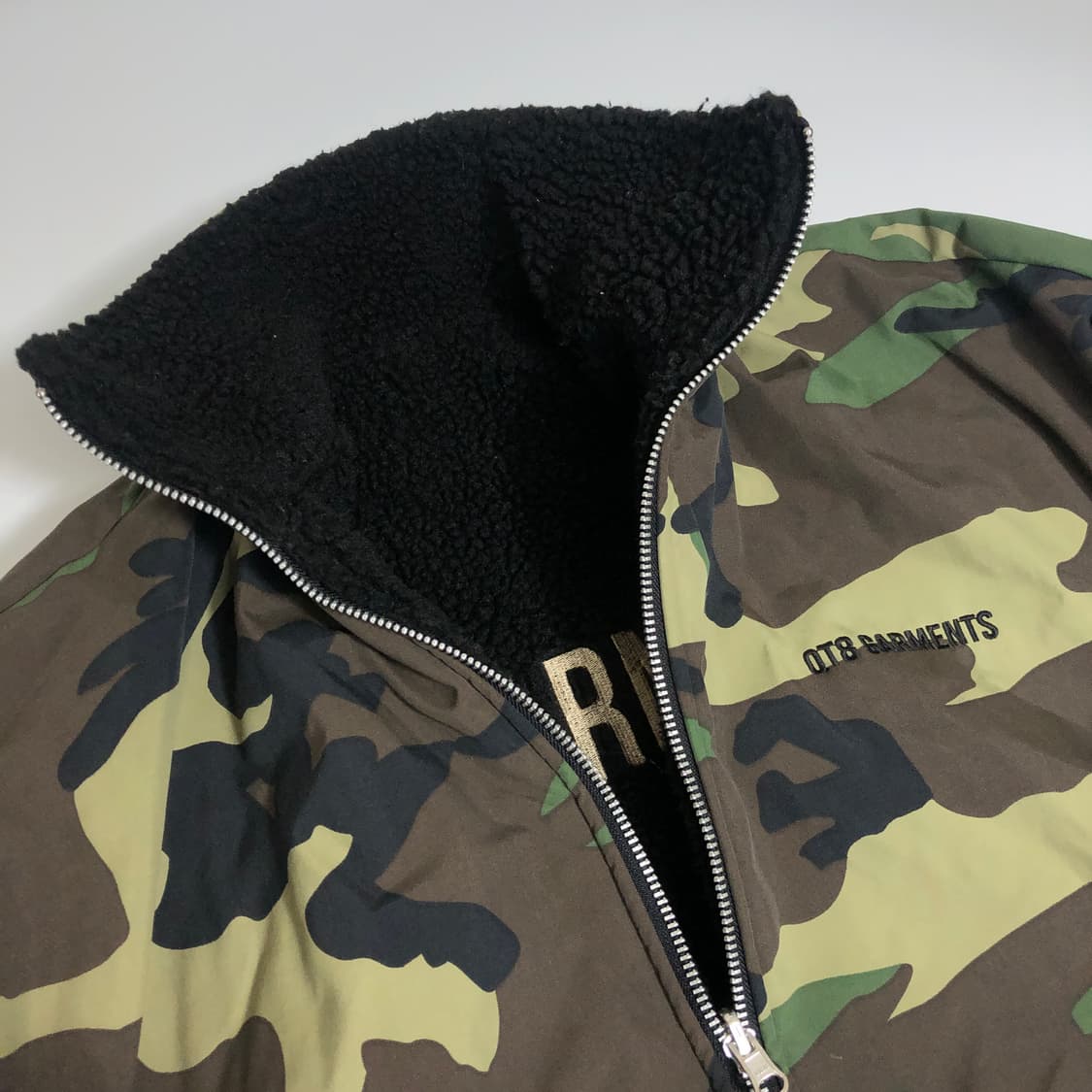 QT8 큐티에잇 카모 패딩 m 상품이미지2