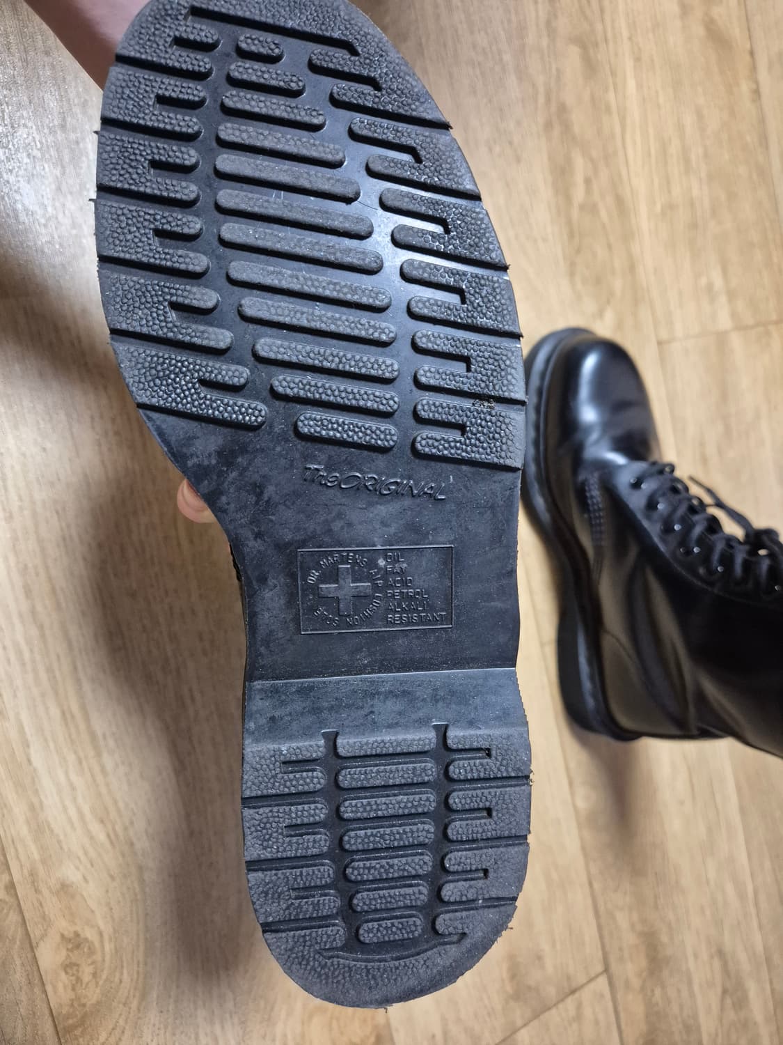 닥터마틴 1460 모노 8홀 부츠 상품이미지5