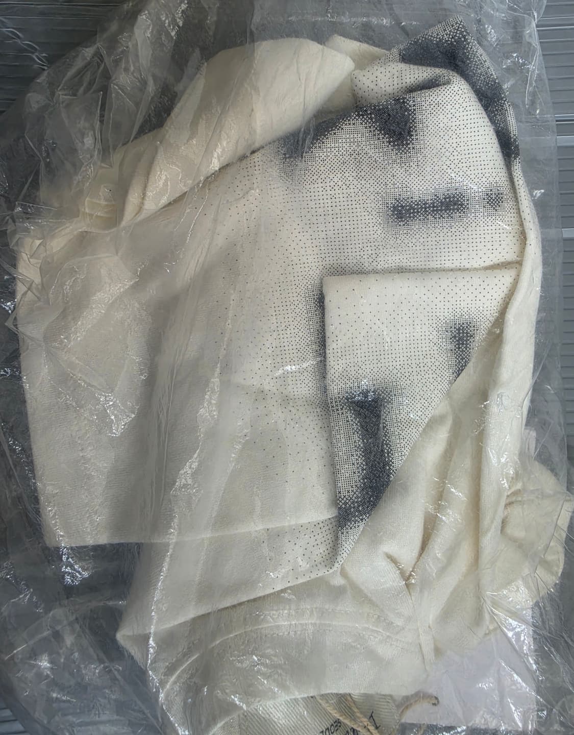 (새상품) 마뗑킴 마뗑 블러드 로고 크롭 탑 화이트 상품이미지2