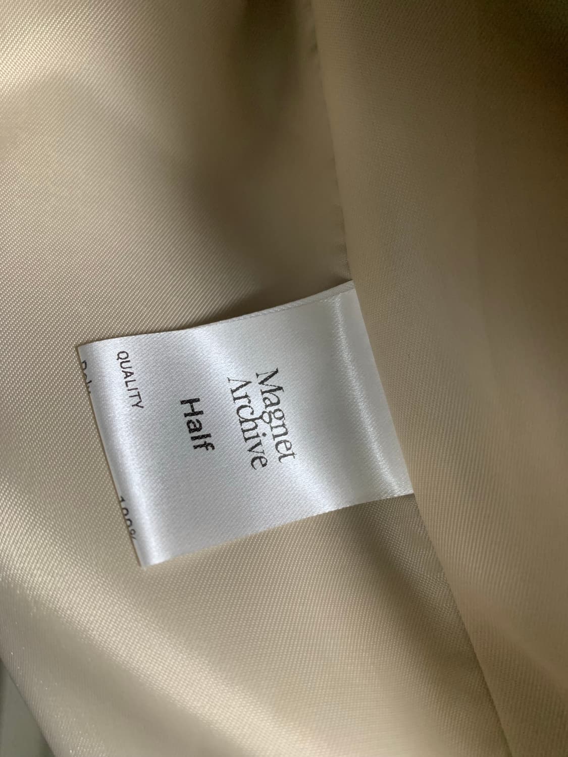 마그넷 퍼자켓 하프 새상품급 (정가 275,000원) 상품이미지4