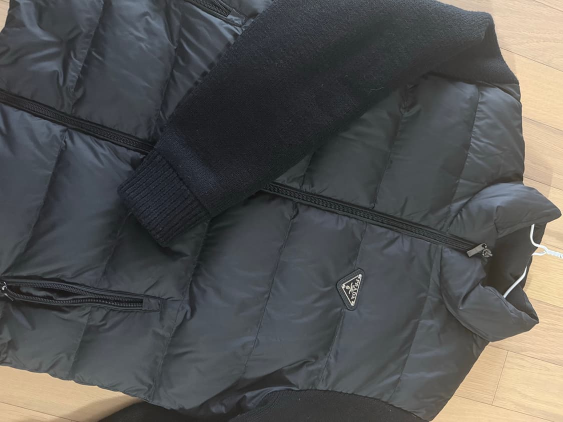 프라다 니트 패딩 M 상품이미지3