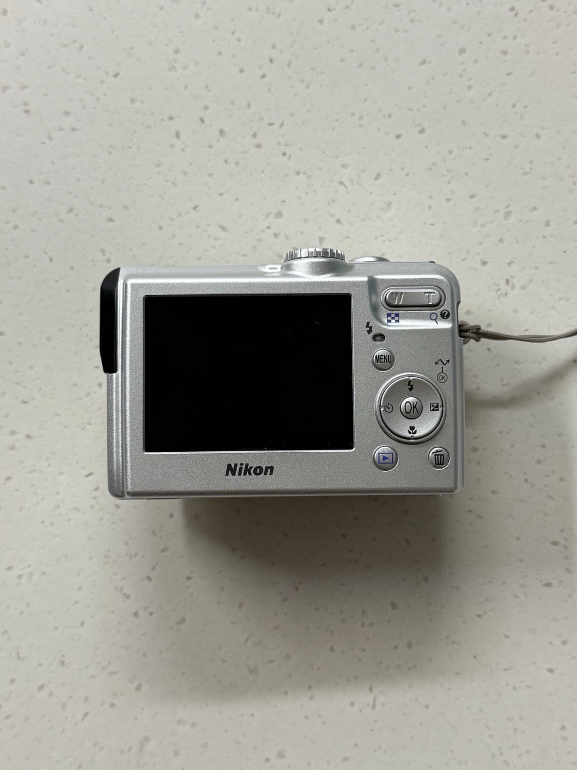 니콘 쿨픽스 p2 상품이미지2