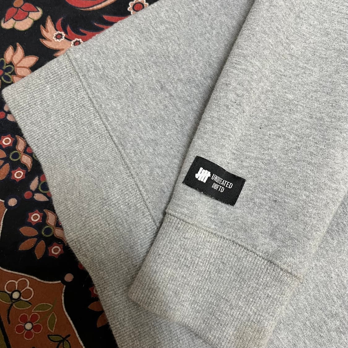 언디피티드 미국 로고 후드티 M/95 상품이미지7