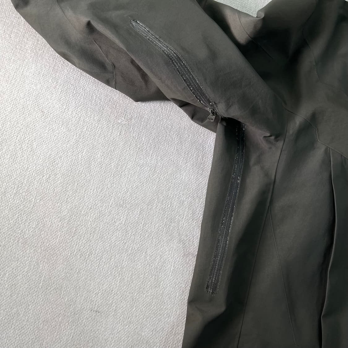 100 아크테릭스 구형 알파 SV 카키 바람막이 자켓 상품이미지5