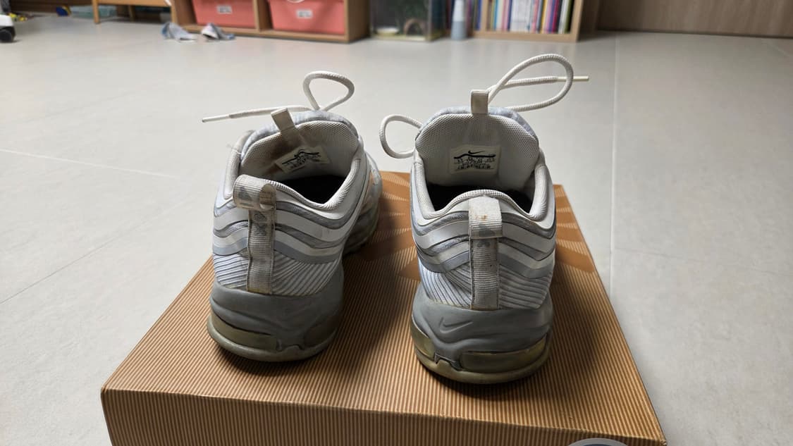 나이키 에어맥스 97 울트라 17 플래티넘 상품이미지4