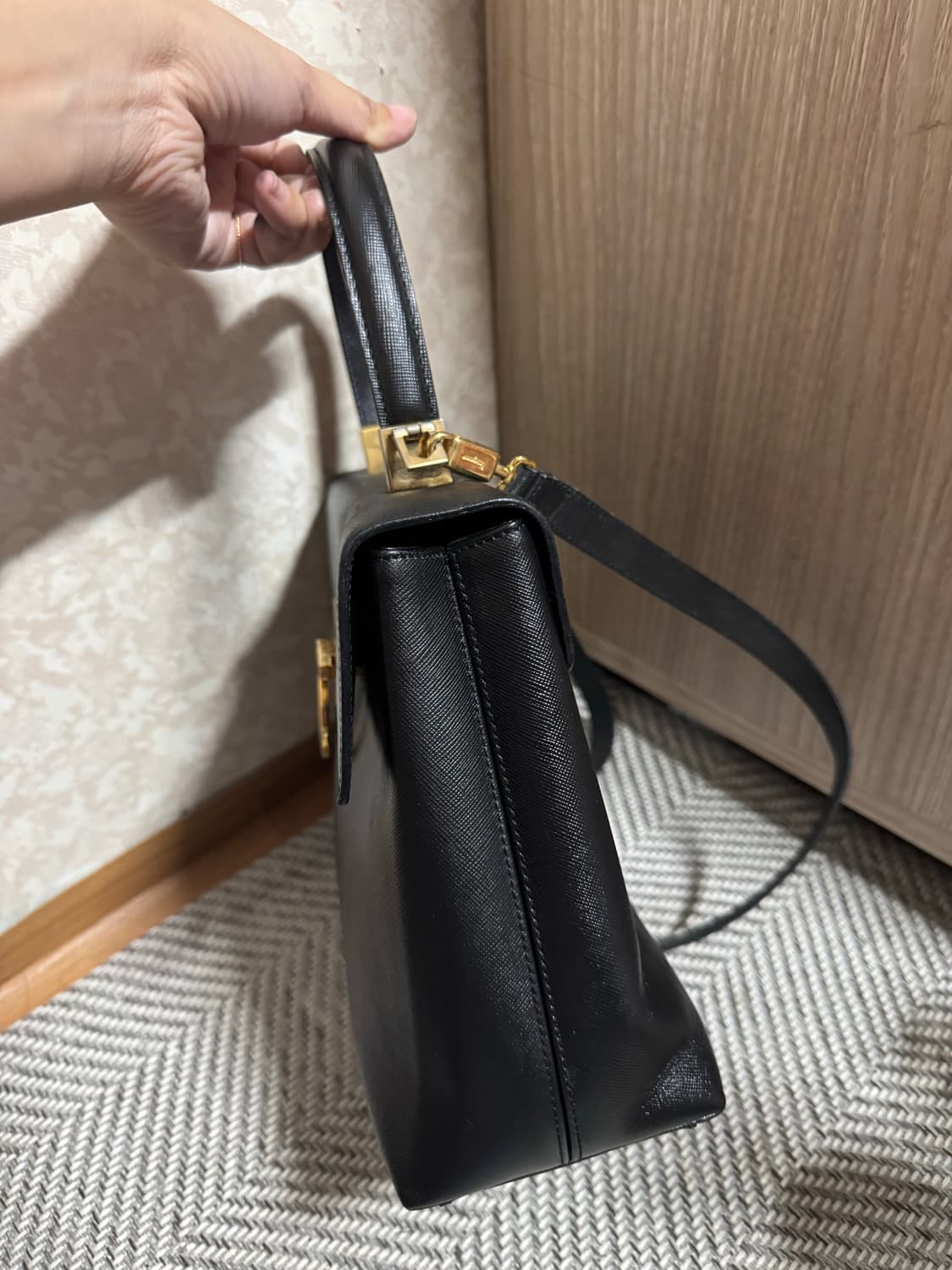 페라가모 사피아노 켈리백 상품이미지6