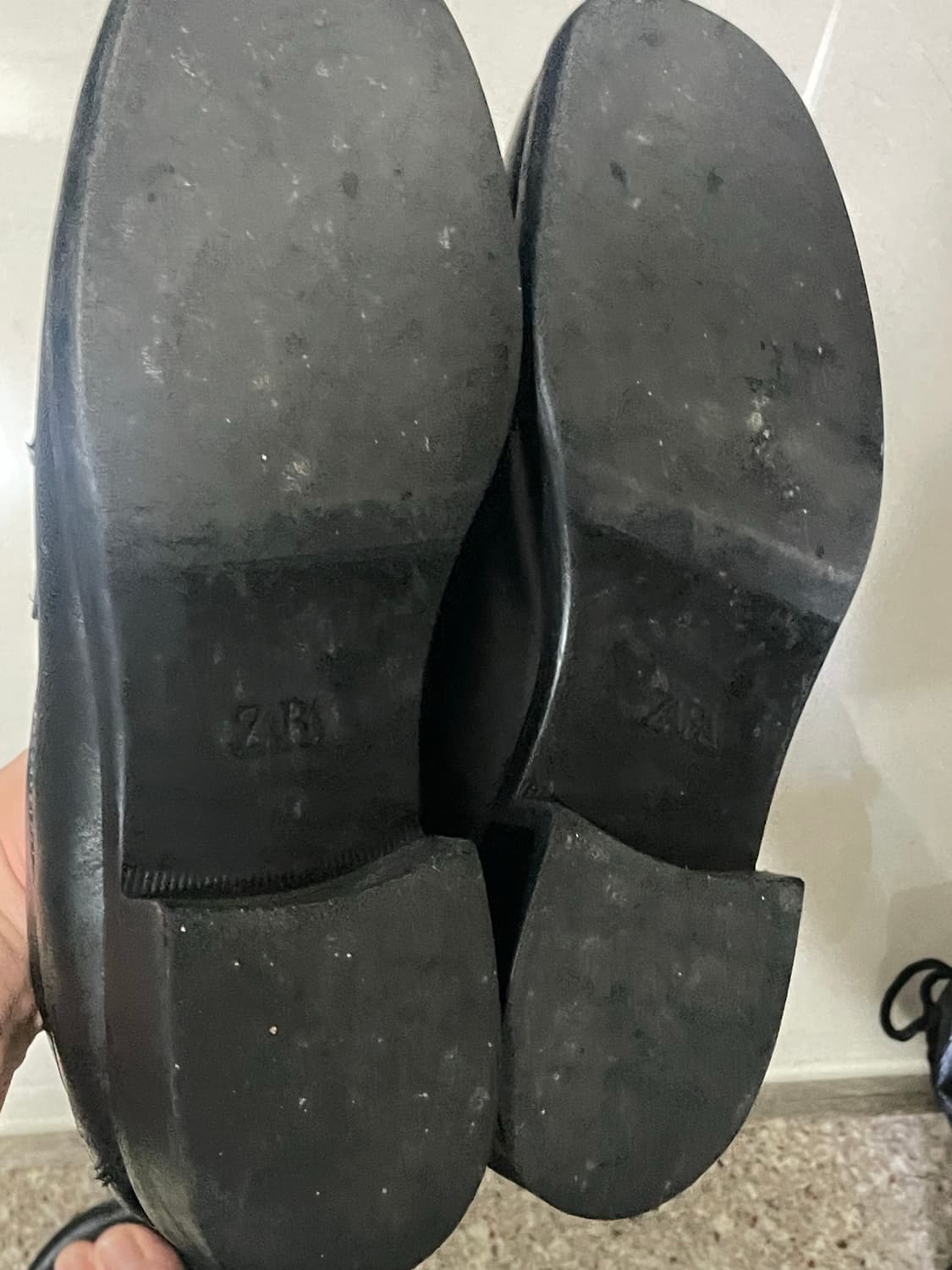 자라 블랙 로퍼 42사이즈 상품이미지3