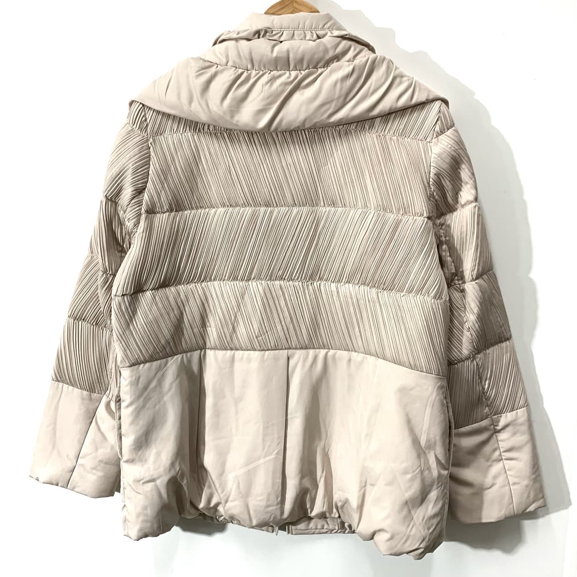 에버큐브 플리츠 점퍼 상품이미지3