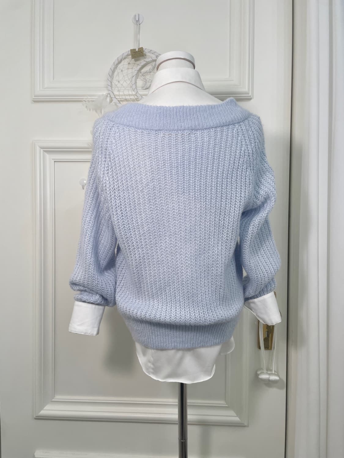 sheer blue v-neck waffle sweater&white l 상품이미지3