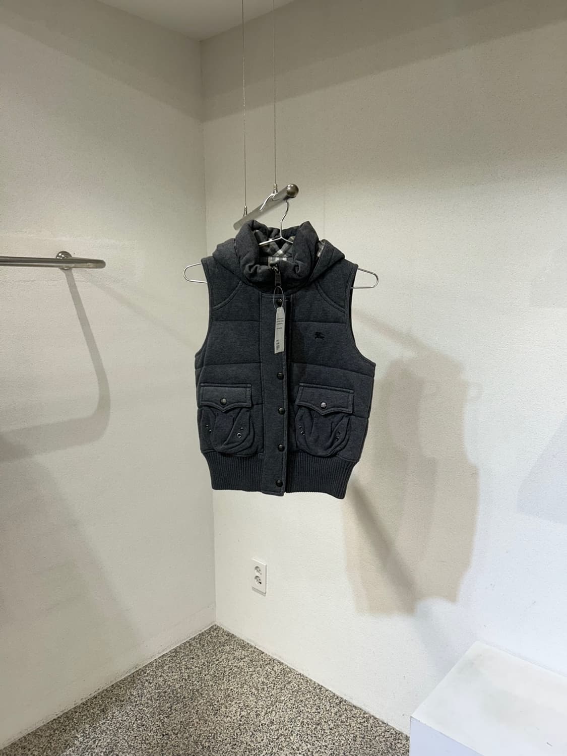 버버리 블루라벨 후드 패딩조끼 상품이미지1