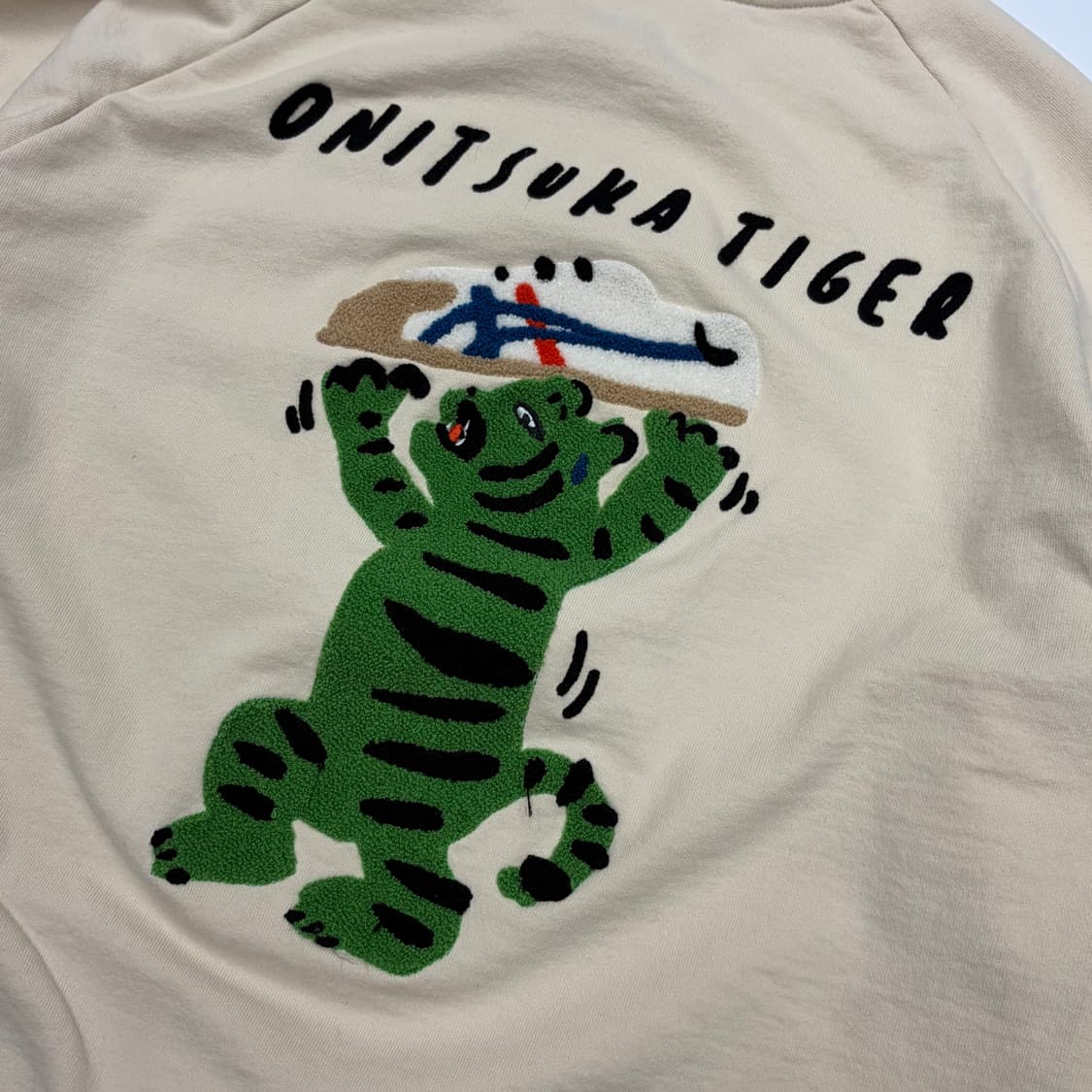 Onitsuka Tiger 오니츠카타이거 호랑이 그래픽 맨투맨 M 상품이미지6