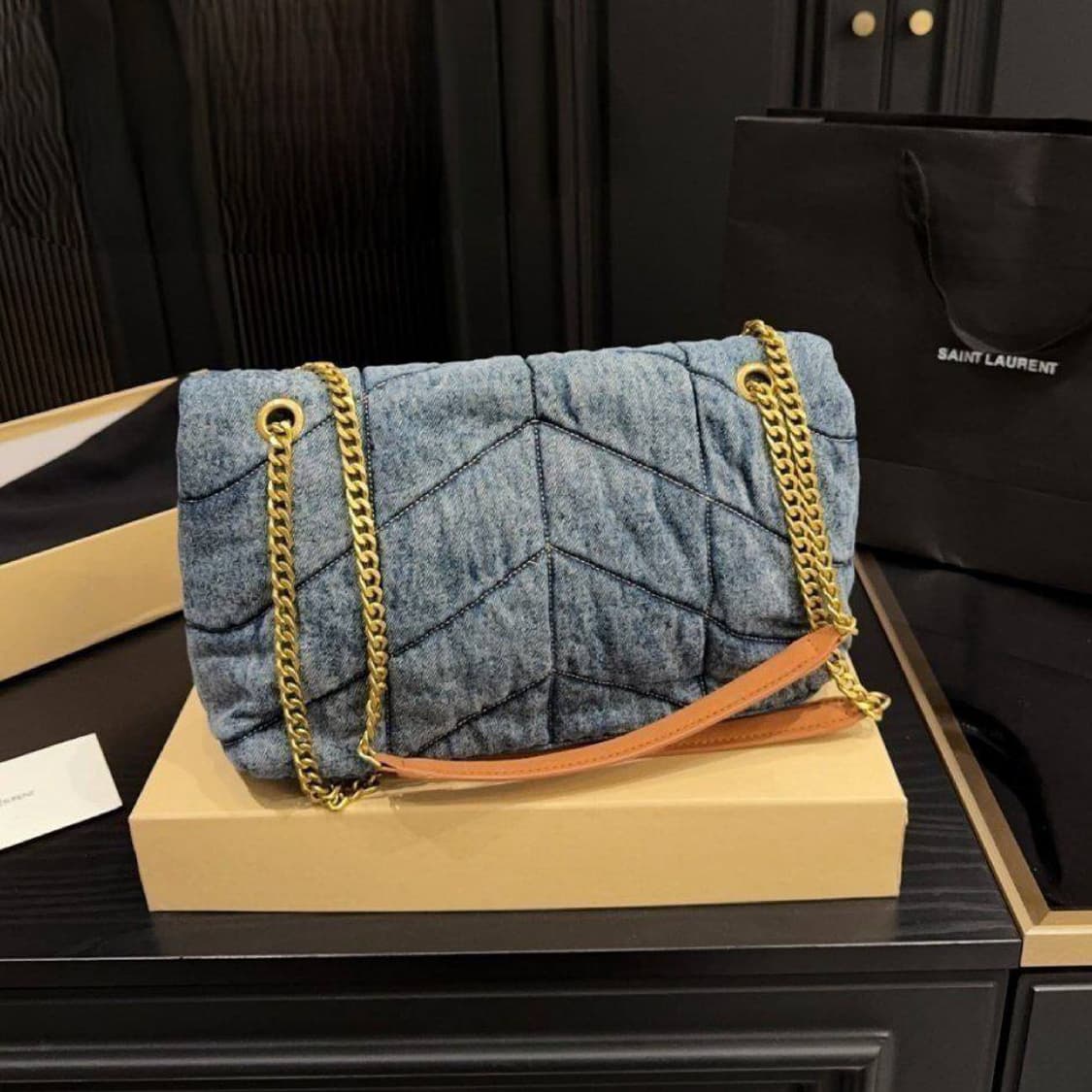 생로랑(Saint Laurent)
'루루 푸퍼(Loulou Puffer) 상품이미지10