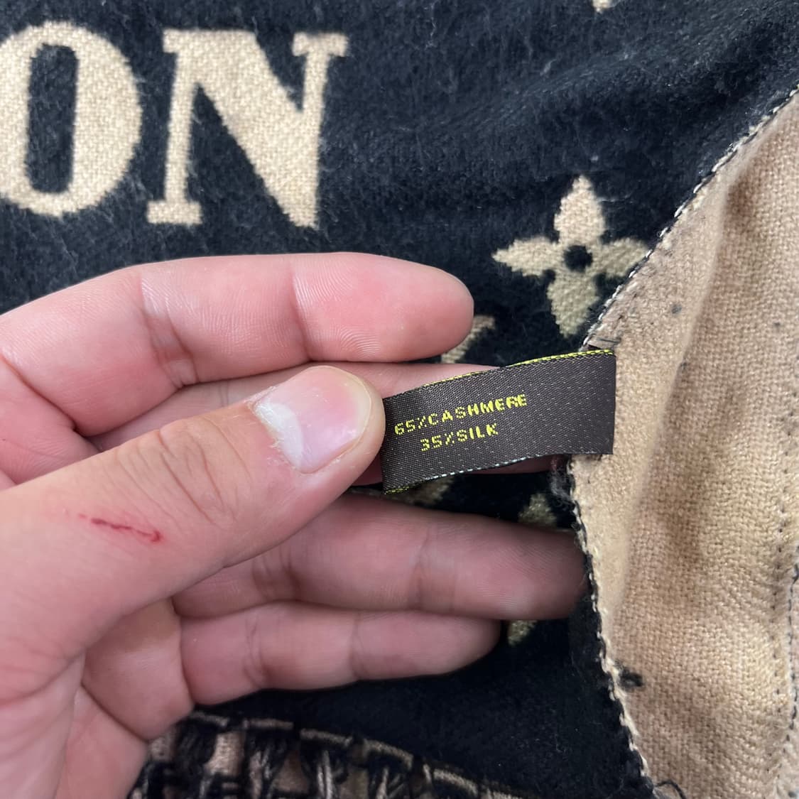 루이비통 모노그램 90s 캐시미어 실크 머플러 상품이미지5