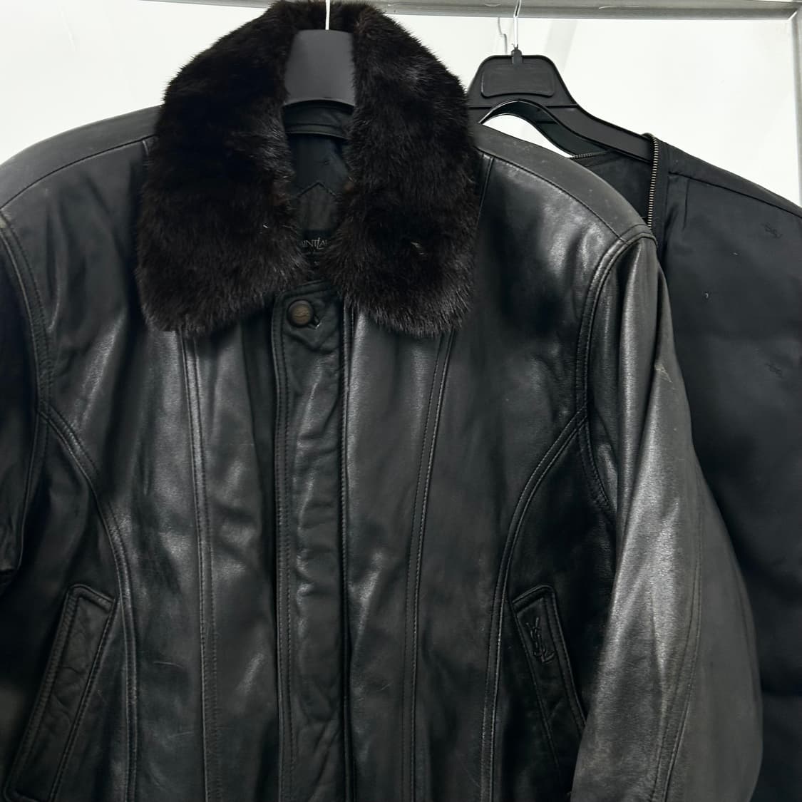 입생로랑 90s 양가죽 퍼카라 봄버 자켓 상품이미지6