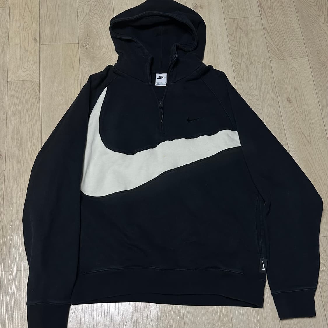 나이키 빅로고 블랙 후드 반집업 상품이미지1