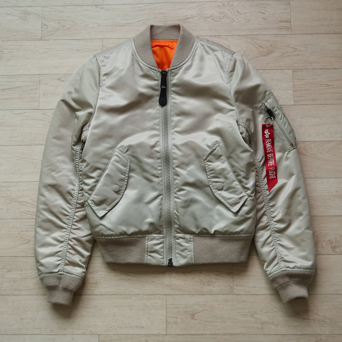 알파 인더스트리 MA-1 자켓 상품이미지1