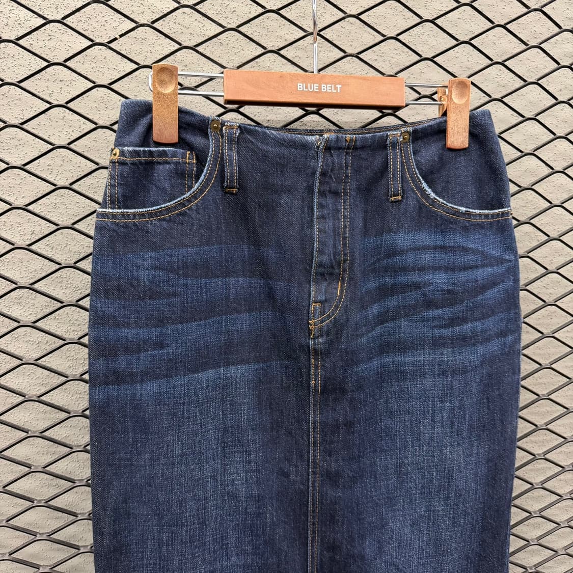 JPN VINTAGE 데님 롱 스커트 밑단 컷팅 옆트임 워싱 디테일 진청 상품이미지4
