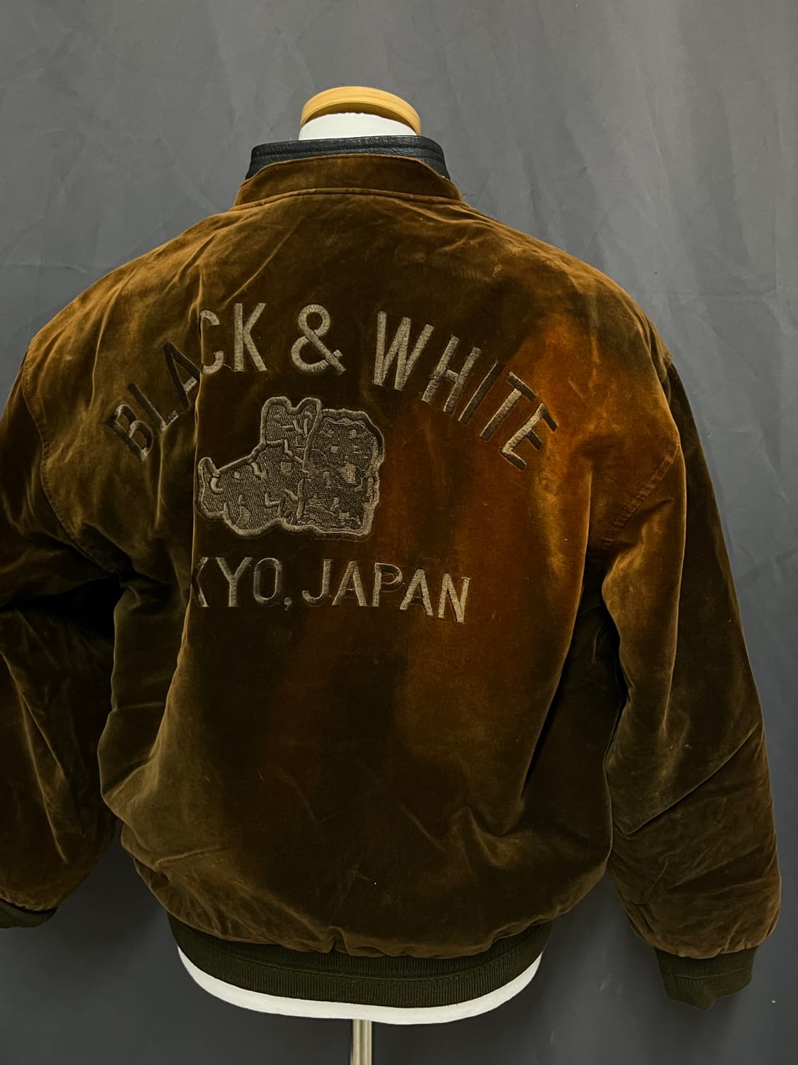 Black&white 브라운 벨벳 누빔 점퍼 상품이미지2