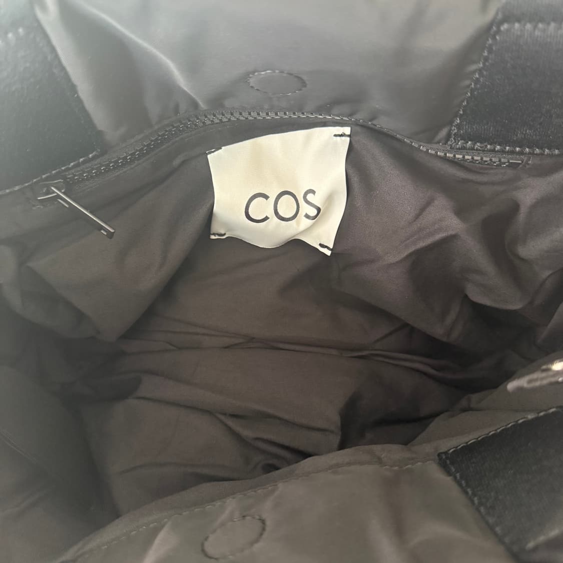 코스 패디드 쇼퍼백 상품이미지4