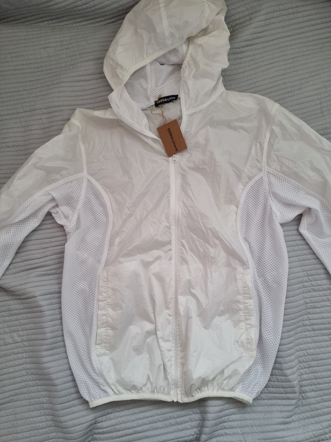 9999archive 판매중단된 바람막이 새상품 상품이미지1