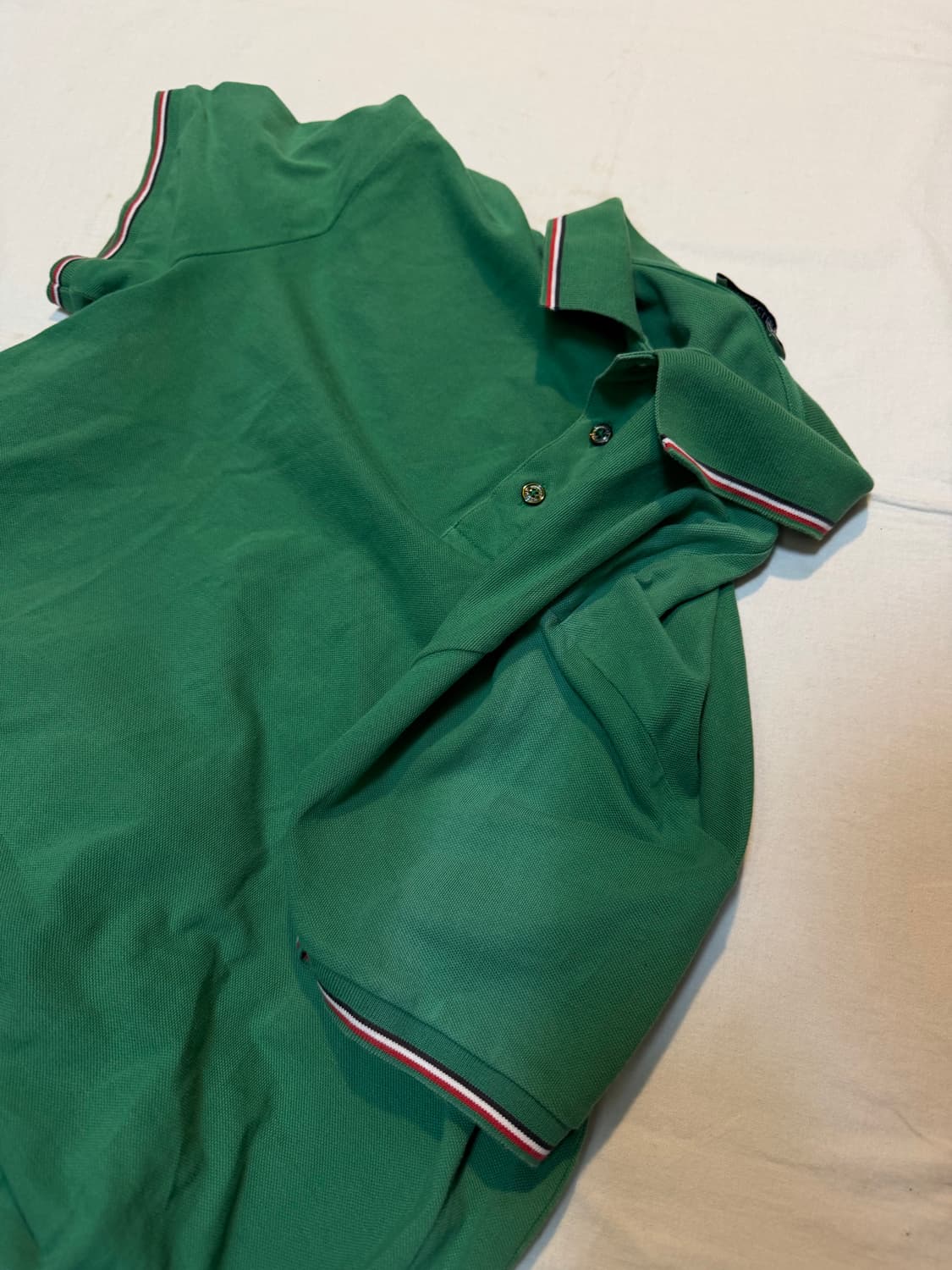 몽클레어 와펜 반팔 pk 카라티 그린 상품이미지3