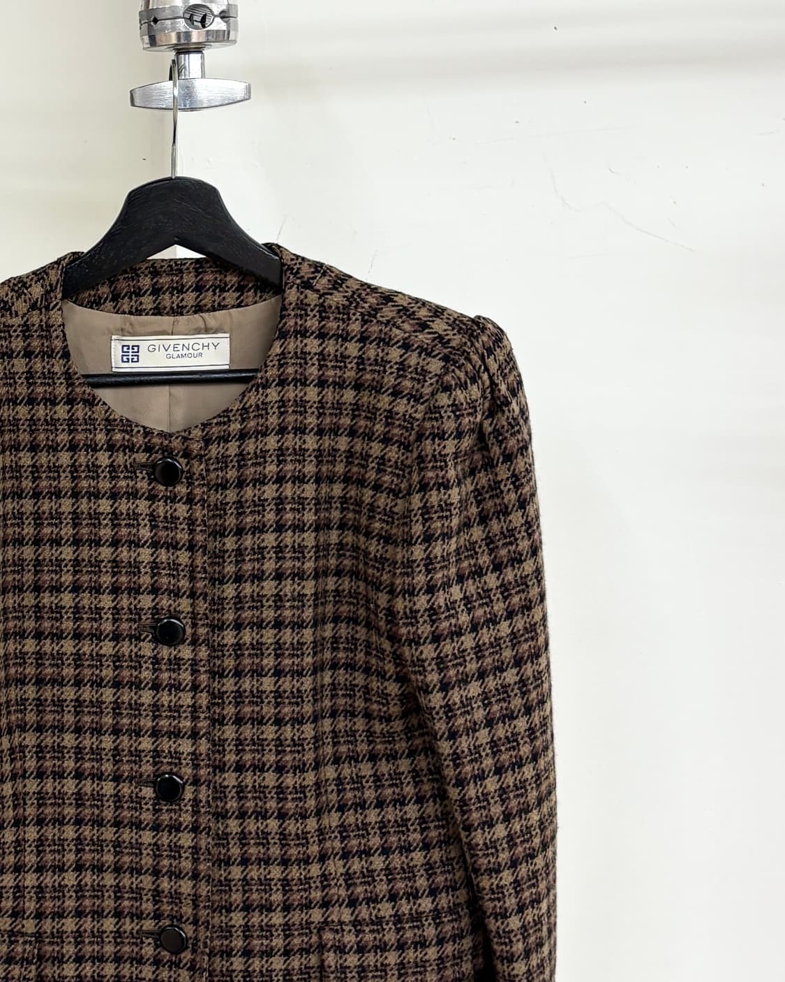 지방시 브라운 체크 논카라 울 자켓 상품이미지4