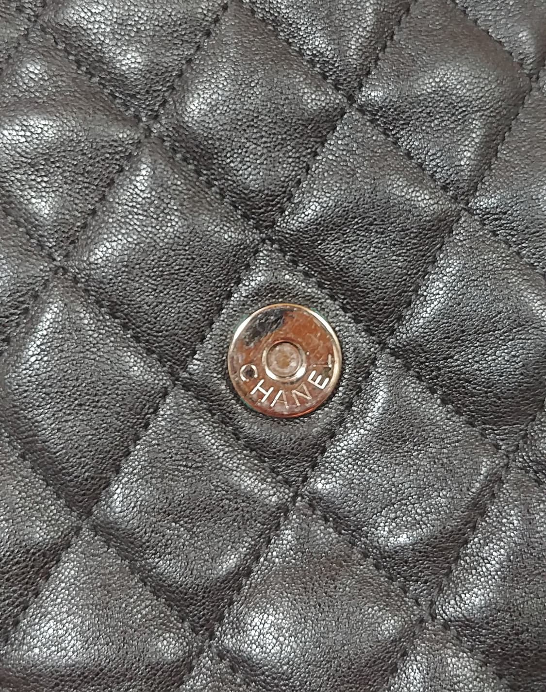 샤넬CHANEL 리미티드 체인 어라운드 맥시은장플랩백 상품이미지10