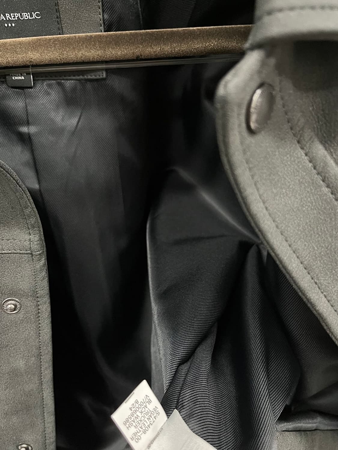 110) 바나나리퍼블릭 24ss 비건레더 자켓  상품이미지6