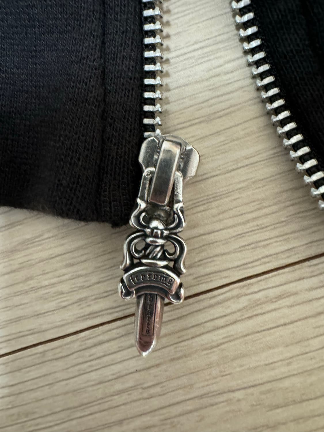 크롬하츠 플리스 퍽유로고 후드집업 상품이미지4