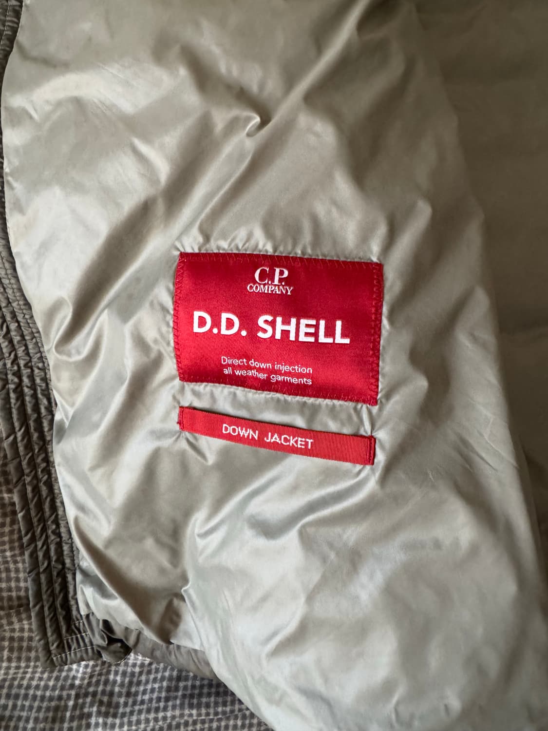 Cp컴퍼니 dd쉘 고글 경량패딩 펀가이 그레이 L 상품이미지7