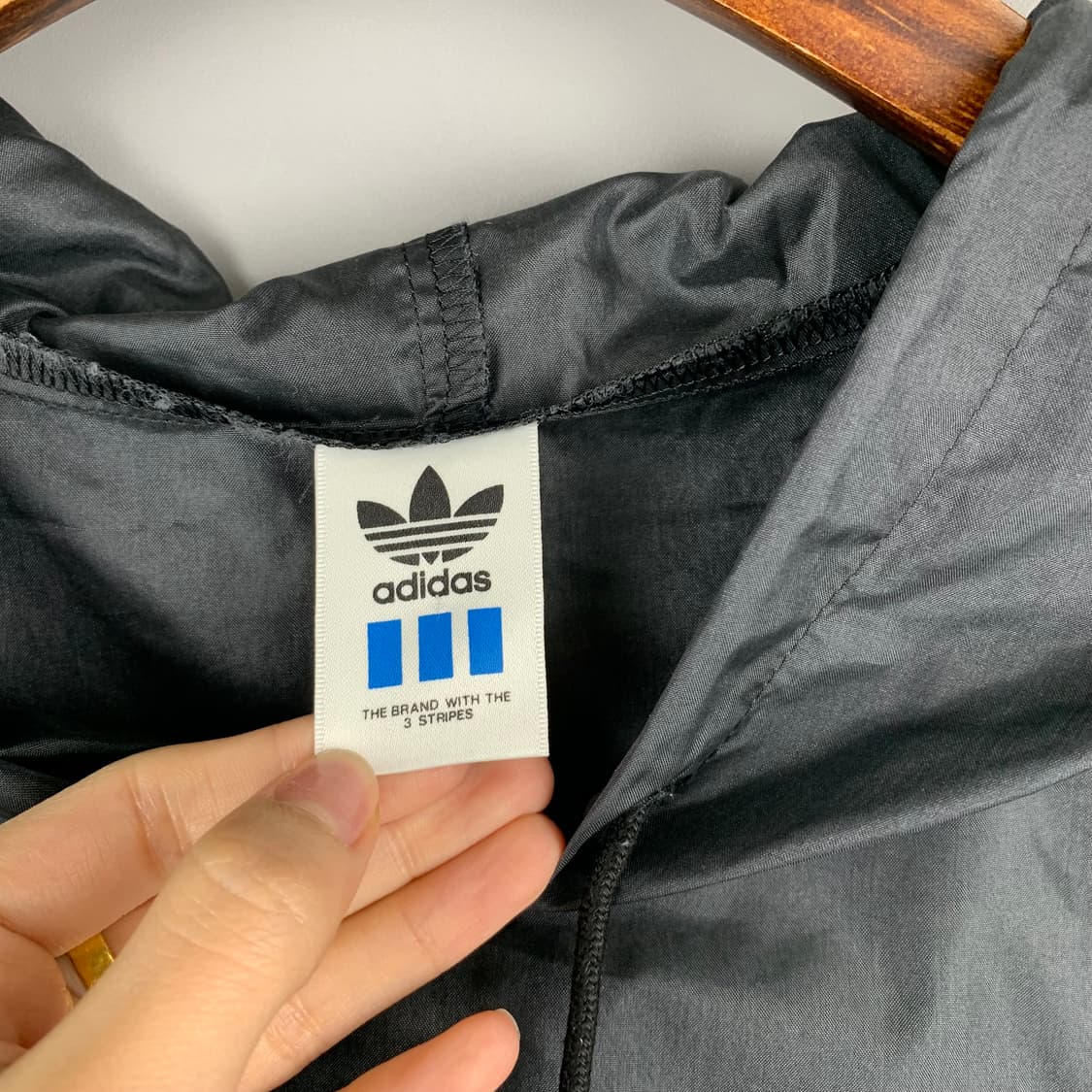 아디다스 일판 빅 트레포일 웜업 후드티 상품이미지8