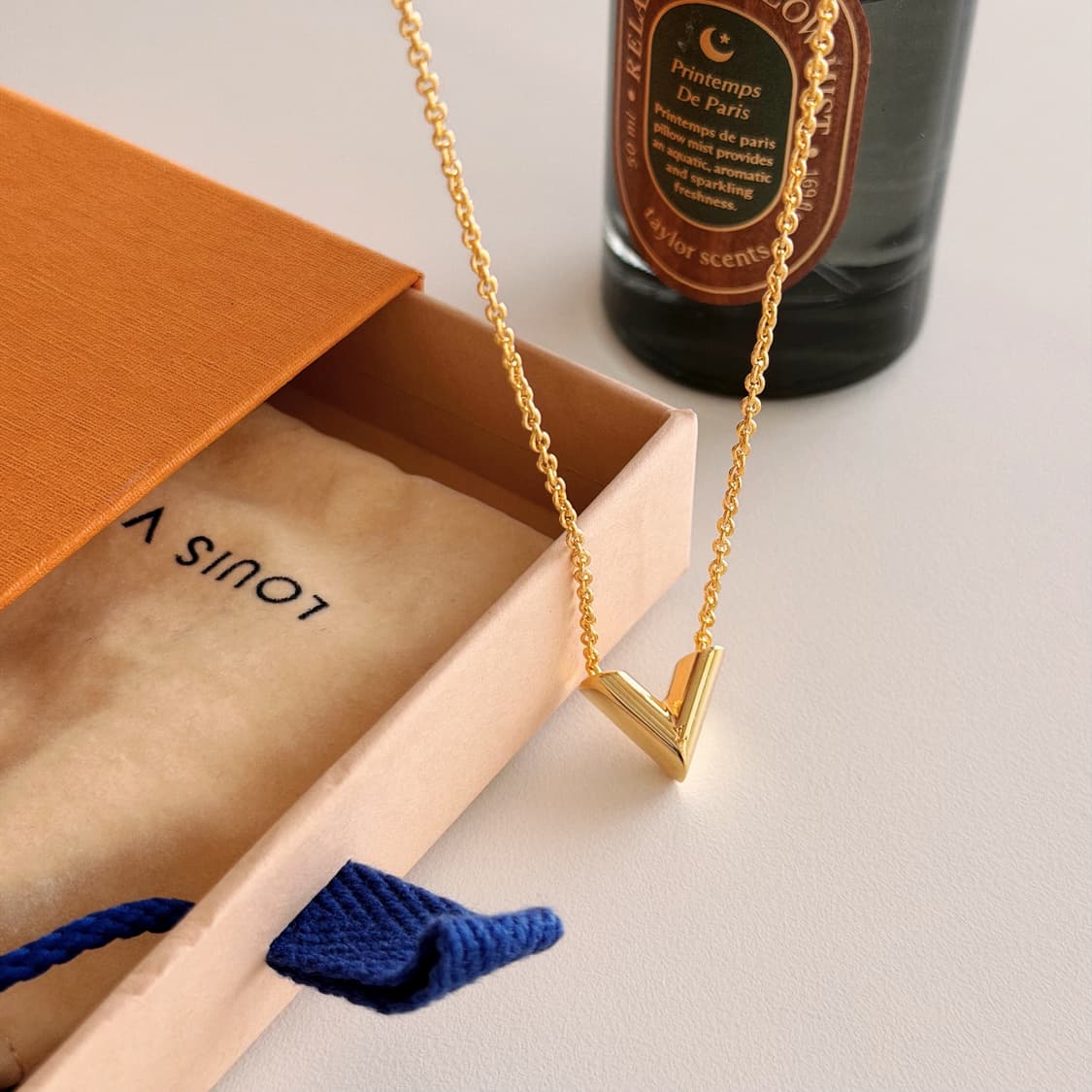 루이비통 에센셜 목걸이 골드 상품이미지3
